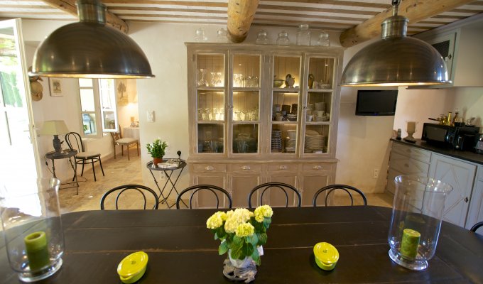 Provence Luberon luxury villa rentals with heated private pool