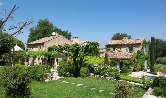 Saint Remy de Provence luxury villa rentals with private pool