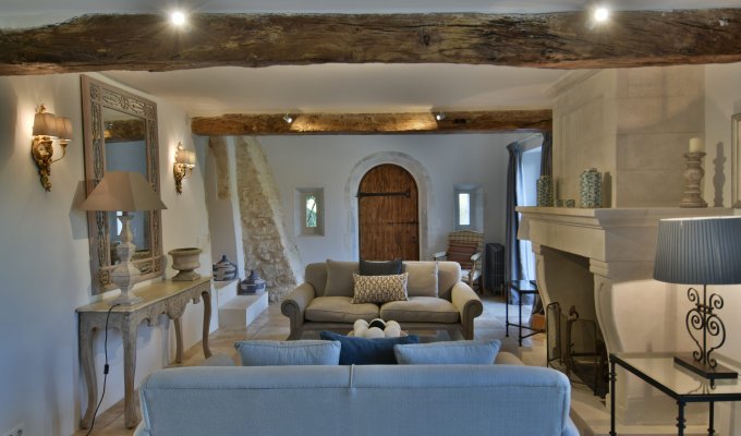 Provence Luberon luxury villa rentals with heated private pool