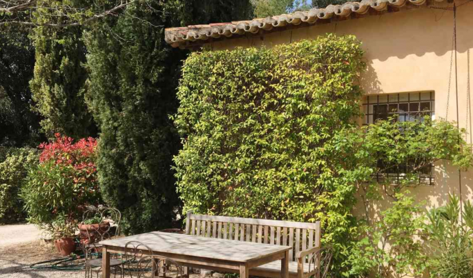 Provence luxury villa rentals Aix en Provence with private pool 
