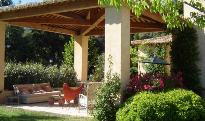 Provence luxury villa rentals Aix en Provence with heated private pool 