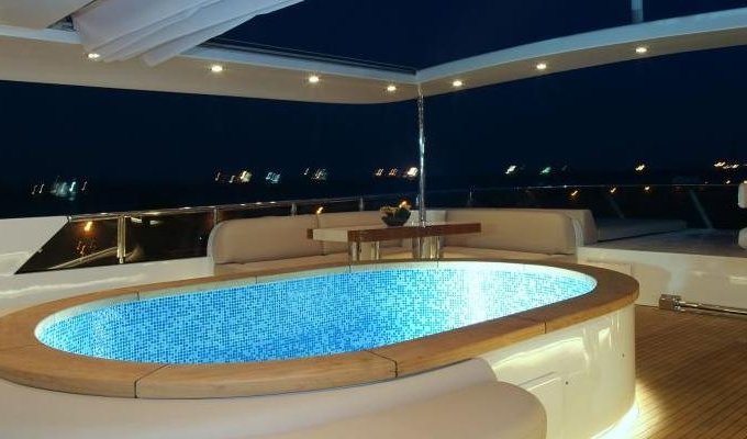 Luxury Yacht Charter from Marseille with crew and jacuzzi