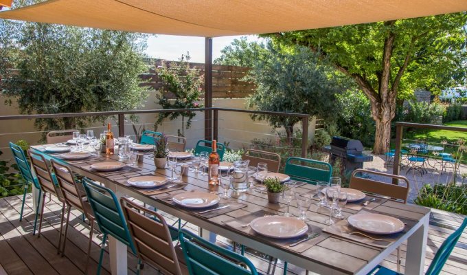 Saint Remy de Provence luxury villa rentals with heated private pool
