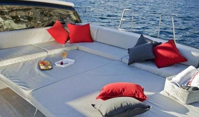 Luxury Yacht Charter from Marseille with crew