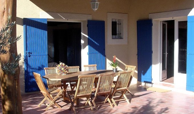 Provence villa rentals Mont Ventoux with heated pool and spa