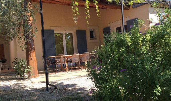 Provence villa rentals Mont Ventoux with heated pool and spa