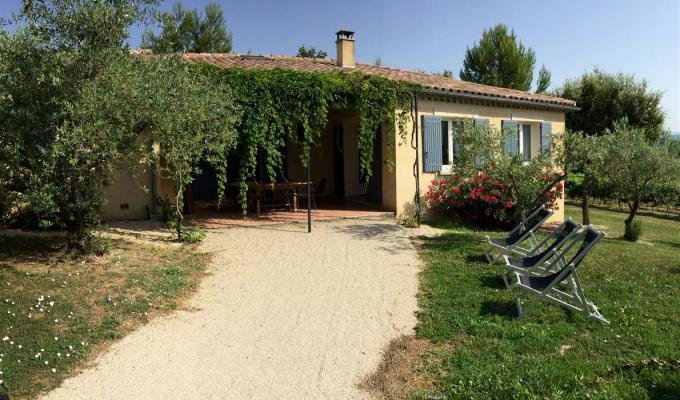 Provence villa rentals Mont Ventoux with heated pool and spa