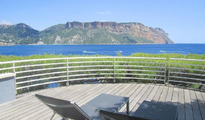 Cassis Luxury Villa rental sea view private pool and staff