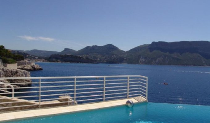 Cassis luxury villa rental Provence sea view private pool and staff