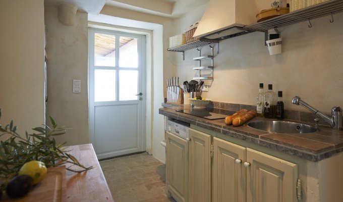 Provence Luberon villa rentals with private pool