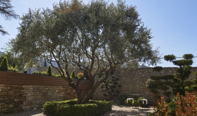 Provence Luberon villa rentals with private pool