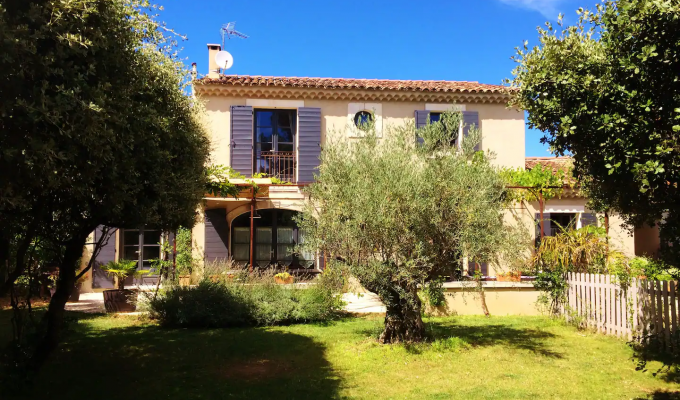 Saint Remy de Provence villa rentals with heated private pool