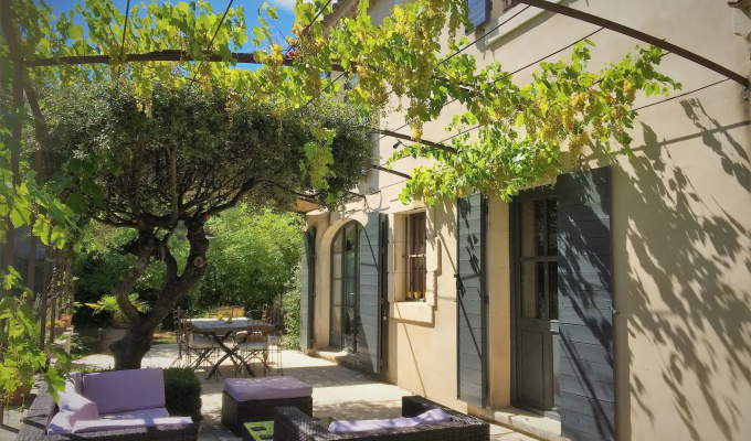 Saint Remy de Provence villa rentals with heated private pool