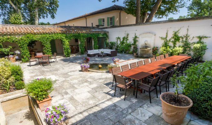 Provence Luxury castel rentals Avignon  private pool & staff chef & ceremony