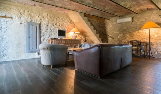 Provence Luberon villa rentals with heated pool