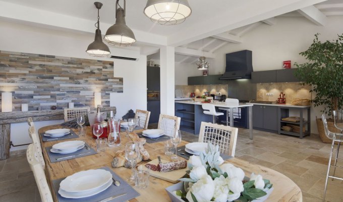 Saint Remy de Provence luxury villa rentals with heated private pool & staff chef