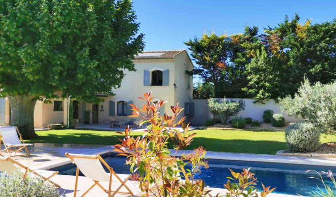 Saint Remy de Provence luxury villa rentals with private pool