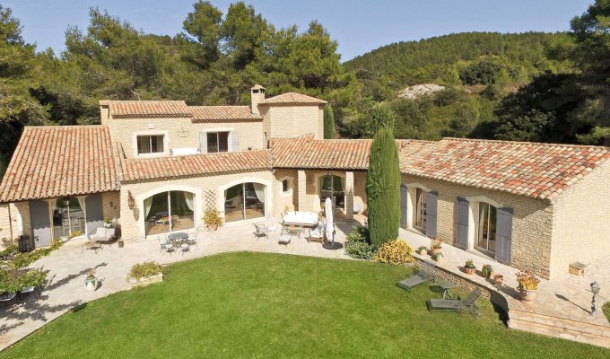 Saint Remy de Provence luxury villa rentals with private pool and staff