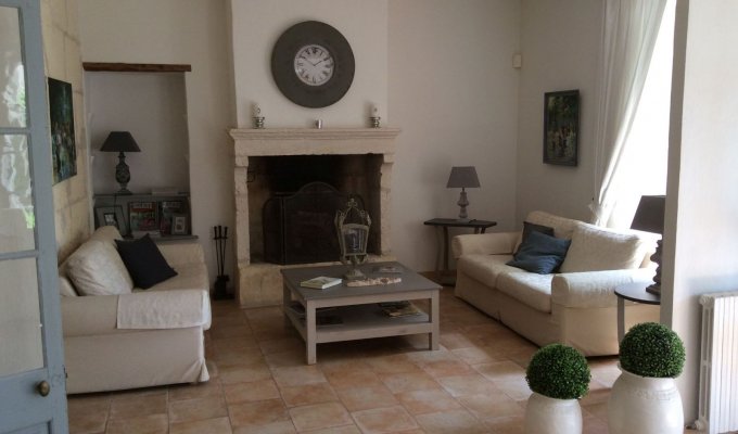 Saint Remy de Provence luxury villa rentals with heated private pool