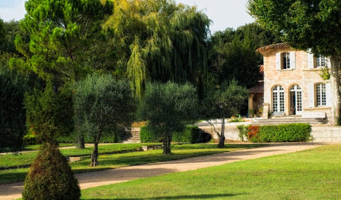 Provence luxury villa rentals Enclave des Papes with private pool