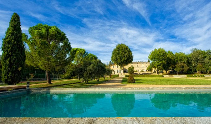 Provence luxury villa rentals Enclave des Papes with private pool