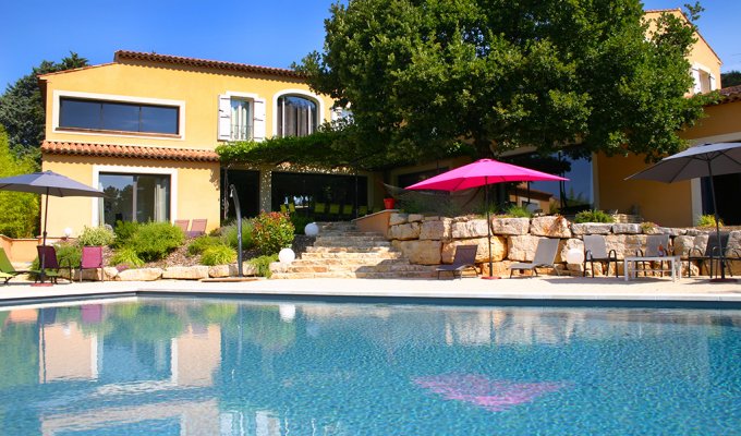 Provence Luberon luxury villa rentals with private pool