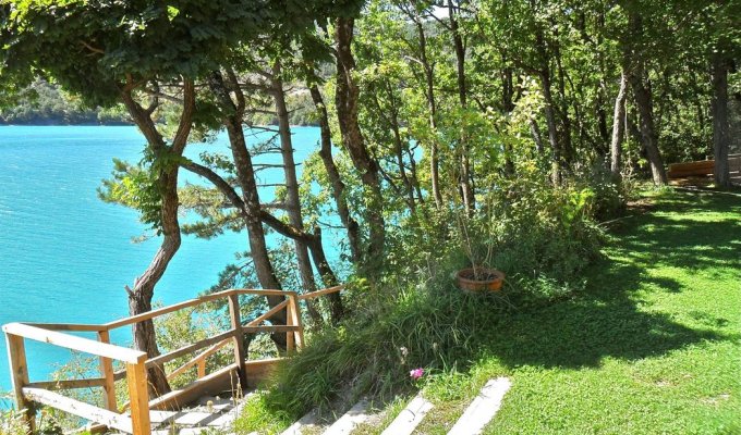 Provence luxury villa rentals Verdon with view and private beach