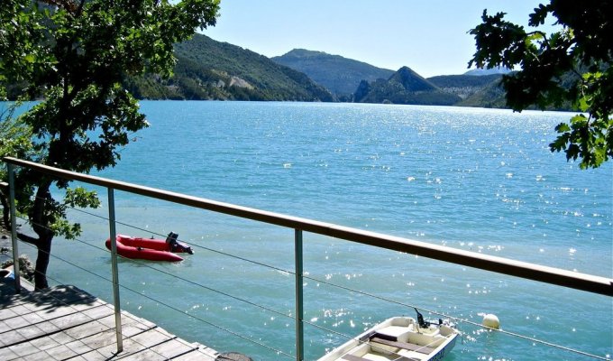 Provence luxury villa rentals Verdon with view and private beach