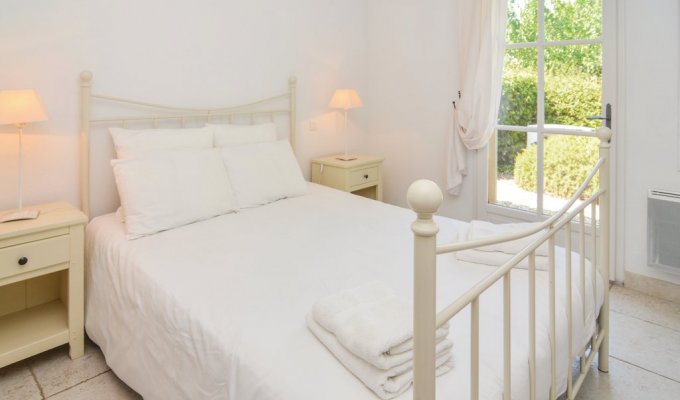 Saint Remy de Provence villa rentals private pool