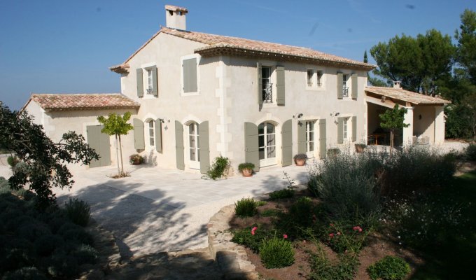 Saint Remy de Provence luxury villa rentals with private pool