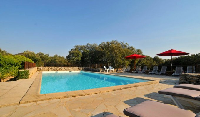 Provence Luberon luxury villa rentals with private pool near Gordes