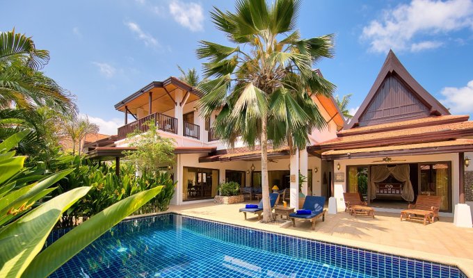 Thailand Beachfront Villa Vacation rentals in Koh Samui with private pool and Staff