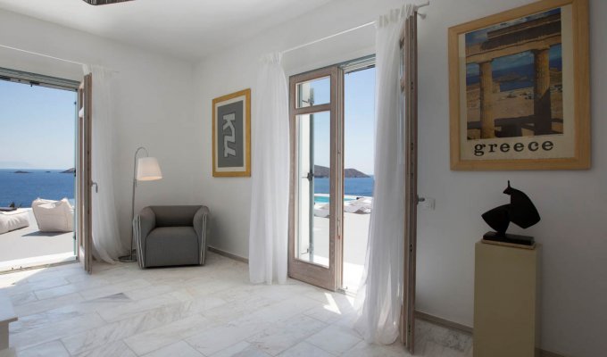 Greece Mykonos villa vacation rentals with private pool and 200m from the sandy beach