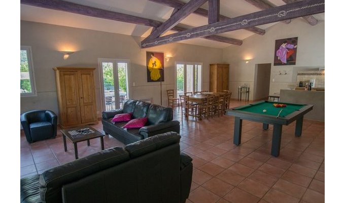 Provence villa rentals Mont Ventoux with pool and spa