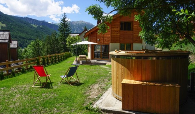 Serre Chevalier Luxury Chalet Rentals ski slopes jacuzzi