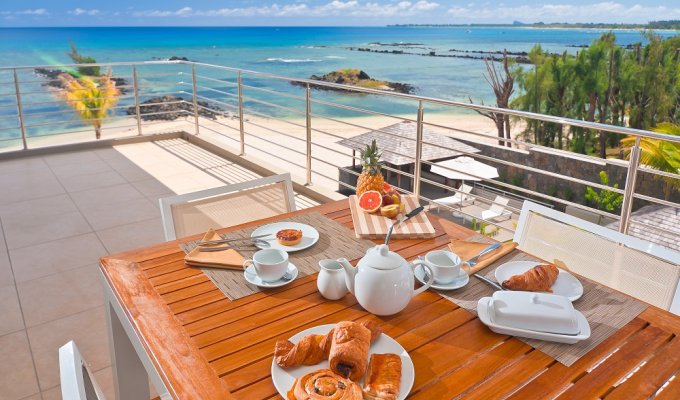 Mauritius beachfront Penthouses rentals in Trou aux Biches with magnificent sea view and communal pool