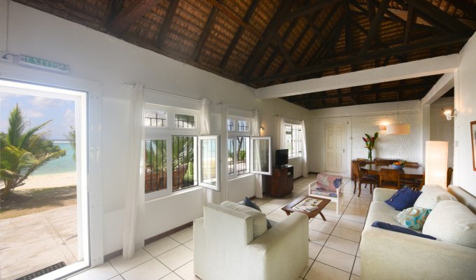 Beachfront Mauritius Villa rentals in Pointe d'Esny in the south-east and near the village of Mahébourg