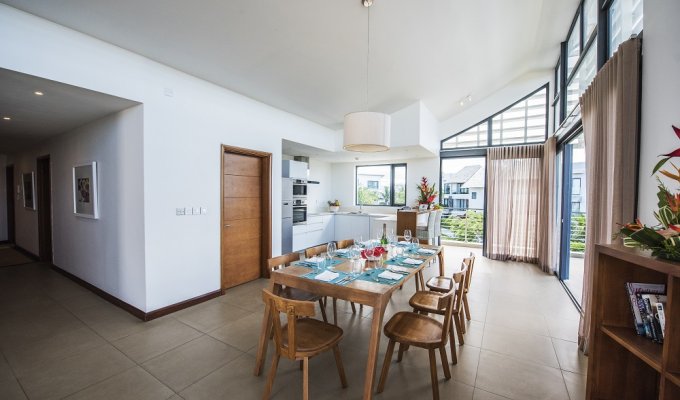 Mauritius Penthouse in a holiday complex on the Roches Noires Beach East coast