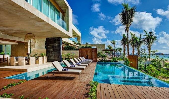 Mayan Riviera - Playa del Carmen Playacar beachfront villa vacation rentals with private pool and staff