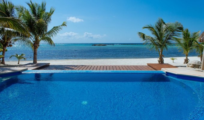 Yucatan - Mayan Riviera - Puerto Aventuras Luxury beachfront villa vacation rentals with private pool and staff