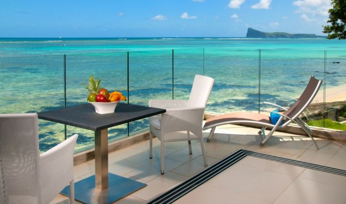 Mauritius Beachfront Apartment Rental in Pereybere with private pool and close to  Grand Bay