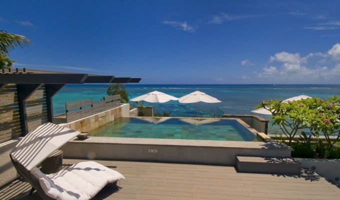 Mauritius Beachfront Apartment Rental in Pereybere with private pool and close to  Grand Bay