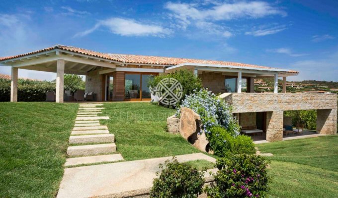 Sardinia Villa Vacation rental with private pool and close to the bay of Lu Impostu