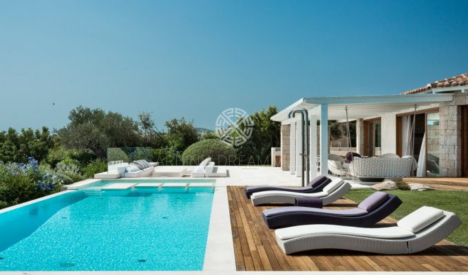 Sardinia Villa Vacation rental with private pool and Staff