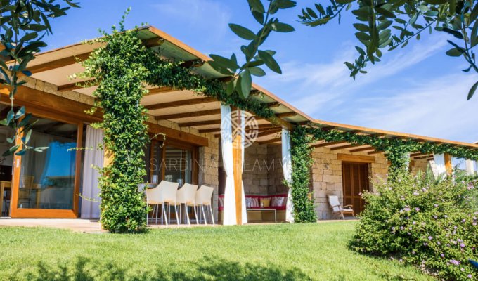 Sardinia Villa Vacation rental with private pool and Staff