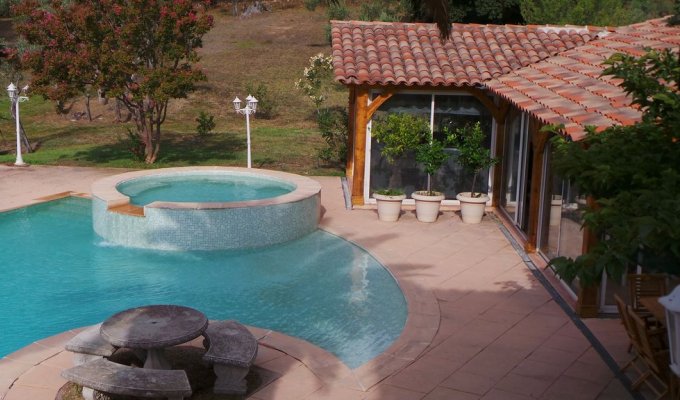 Provence Luxury villa rentals Aix en Provence with private pool spa