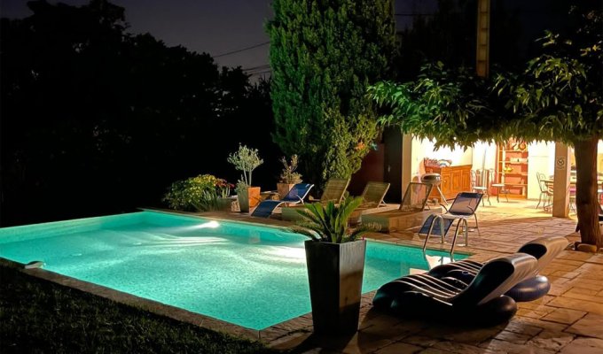 Villa rental Saint Remy de Provence Alpilles private swimming pool