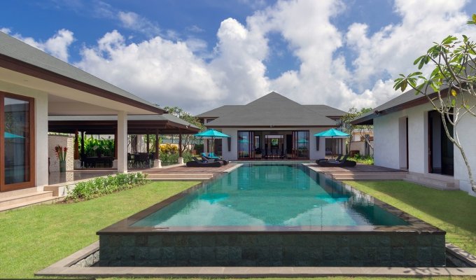 Indonesia Bali Bukit Villa Vacation Rentals near the beach with private pool and staff