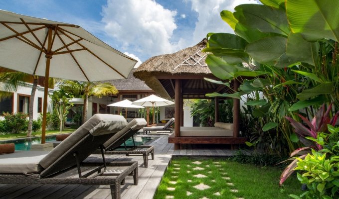 Seminyak Bali villa rental private pool close to the beach with staff  