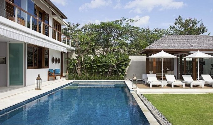 Seminyak Bali villa rental private pool is 400m from the beach and with staff